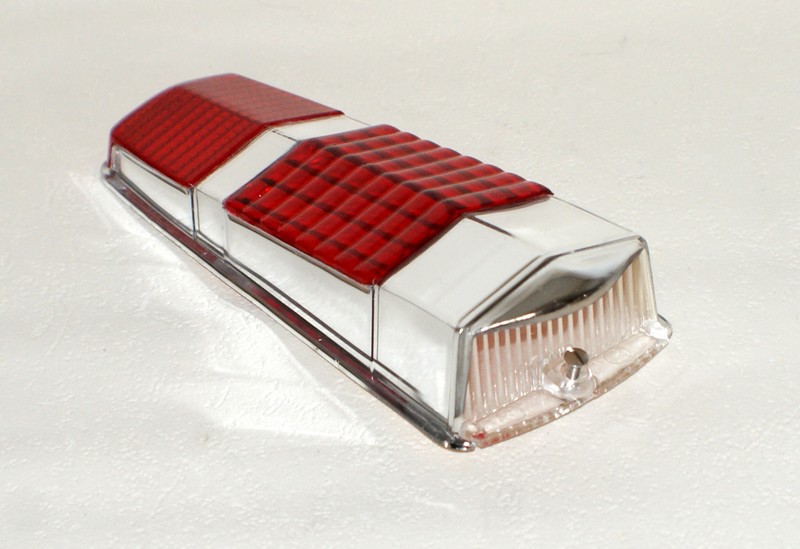Cabochon chromé pour feu arrière Citroën DS avant 1970